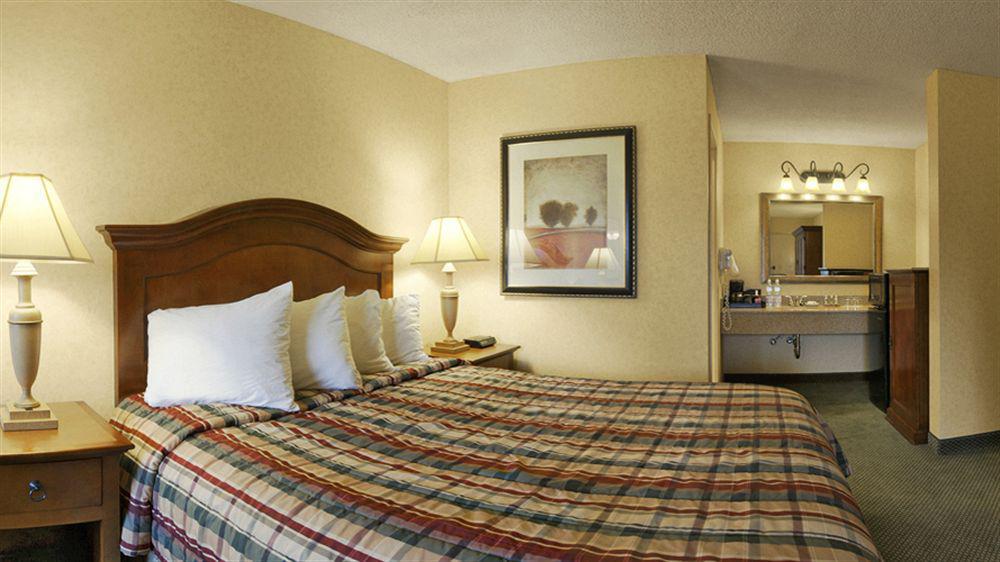 Red Lion Hotel Coos Bay Exterior photo